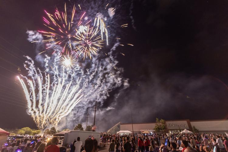 070423_LS_Fireworks_343_RGB.jpg (copy)